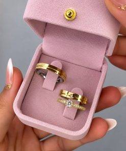 Alianças de Casamento 4mm, Friso Lateral, Zircônia, Anel Cravejado Incluso