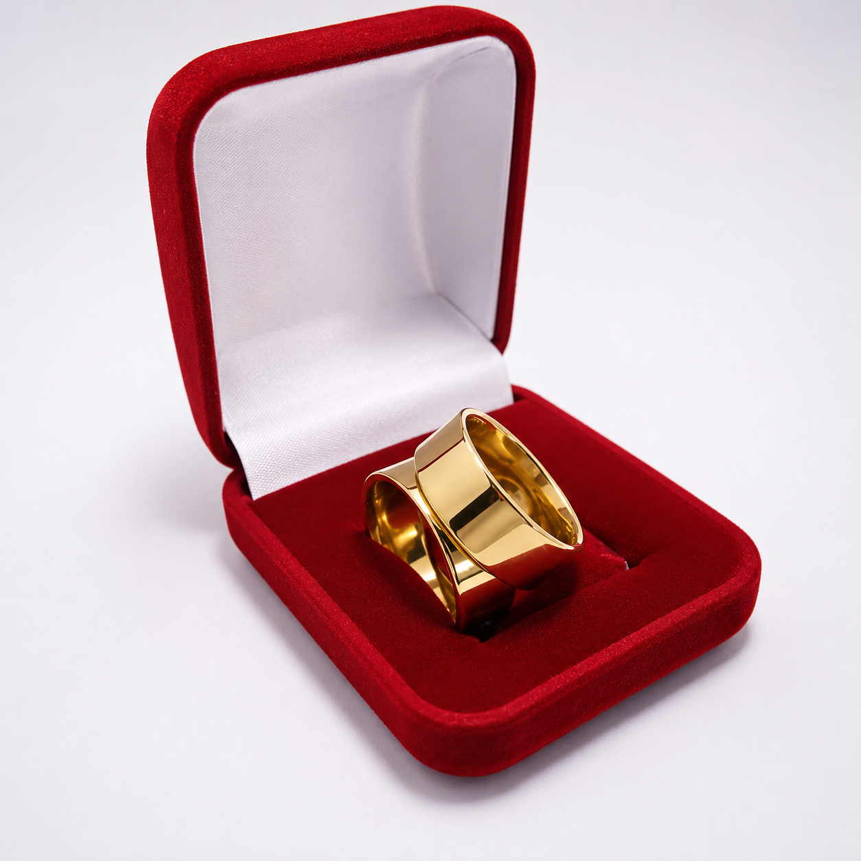 Alianças de Casamento 8mm Banhado a Ouro 18K – Liso Anatômico