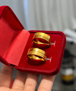 Alianças De Noivado Banhado A Ouro 18k 8mm Com 2 Frisos Laterais