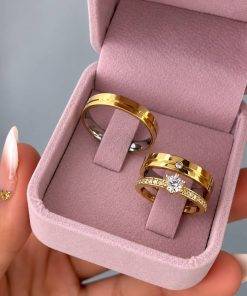 Alianças de Casamento 4mm, Friso Lateral, Zircônia, Anel Cravejado Incluso