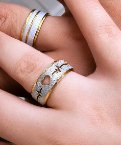 Alianças de namoro 8mm banhadas a ouro 18k, feminina diamantada com coração vazado e batimentos cardíacos, masculina fosca