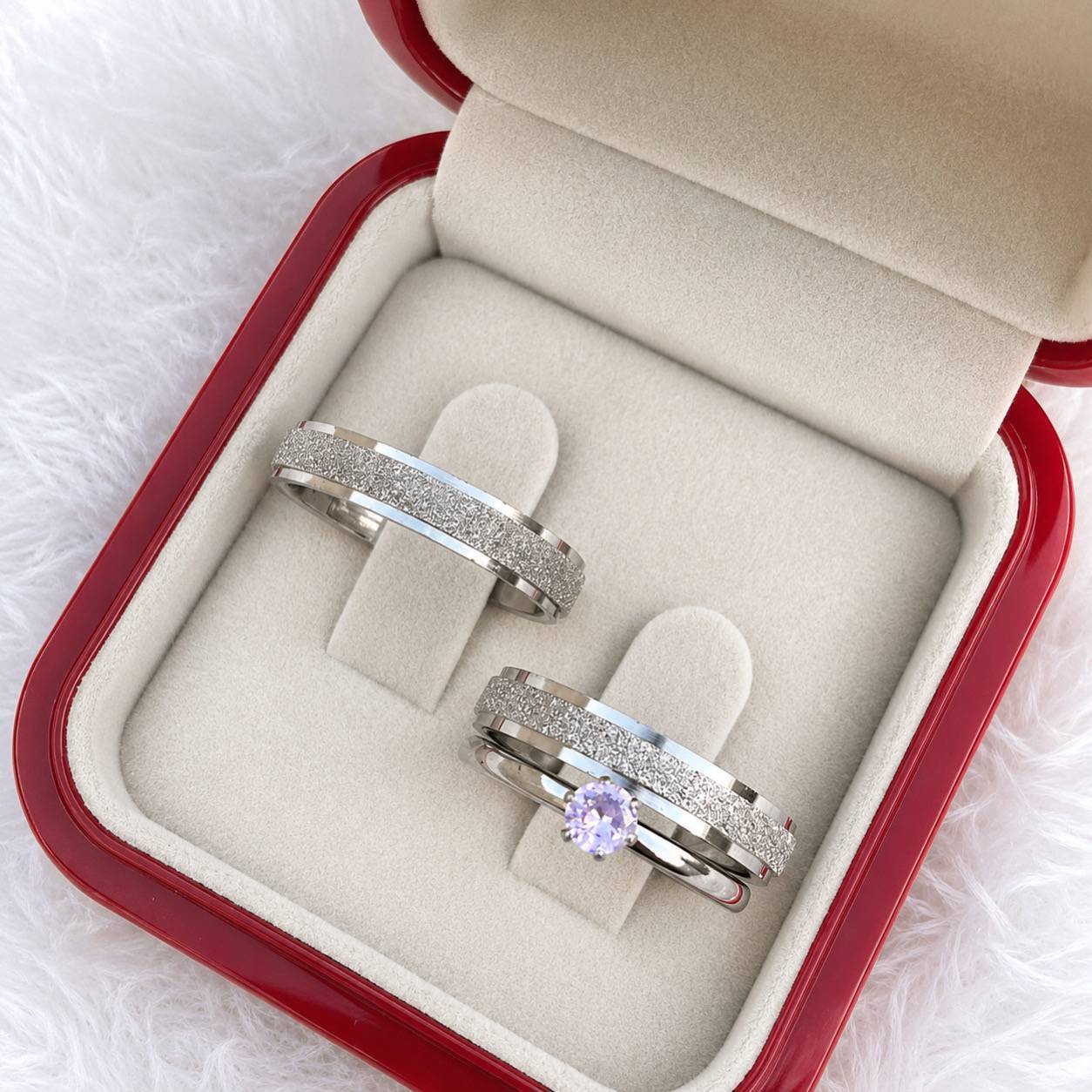 Alianças de Namoro 4mm Diamantado com Anel de Pedra Rosa Opcional