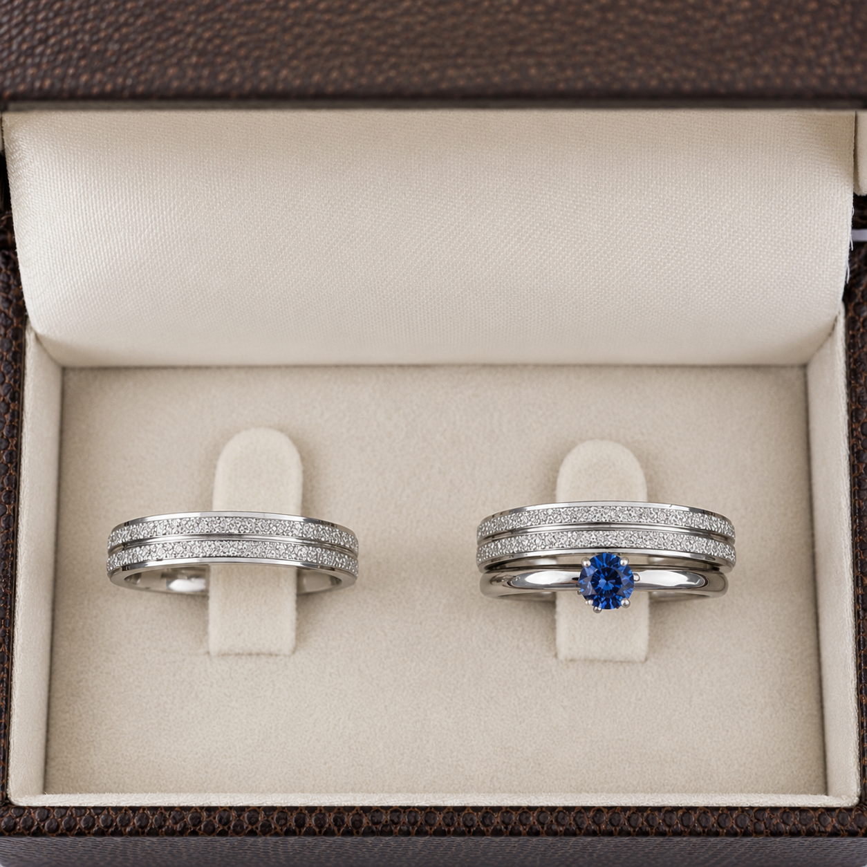 Alianças Finas de Compromisso 4mm Diamantado Azul em Aço Cirúrgico