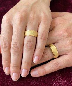 Alianças de Casamento 8mm Banhado a Ouro 18K – Diamantado Anatômico
