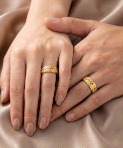 Alianças de Casamento 8mm Banhado a Ouro 18K – Diamantado com Batimentos Cardíacos