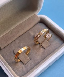 Alianças de Casamento 4mm | Modelo Liso | Semi Anatômico | Moeda Antiga Banhada a Ouro 18K | Feminina com 15 Pedras de Zircônia