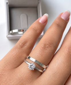 Alianças de Namoro 2mm Prata 950 – Modelo Isla com Anel Solitário Incluso