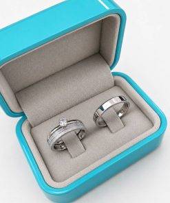Alianças de Namoro 4mm Diamantado – Feminina com Frisos, Masculina Lisa Polida