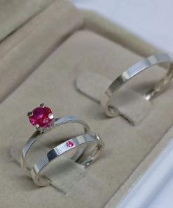 Alianças de Namoro em Prata 950 2mm | Modelo Rosa | Reto Semi Anatômico | Anel Solitário Incluso