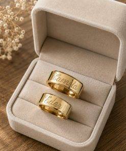 Alianças de Casamento 8mm, Chanfrado, Nomes Externos, Moeda Antiga, Banhada a Ouro 18K