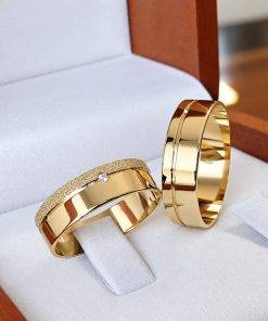 Alianças de Casamento 6mm, Moeda Antiga, Friso Diamantado com Zircônia, Banhado a Ouro 18K