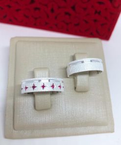 Alianças de Namoro 6mm em Prata 950 | Diamantado com 1 Friso Lateral | Feminina com 7 Pedras de Zircônia em Formato de Estrela