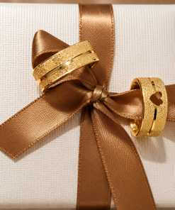 Alianças de Casamento 8mm Diamantado com Coração Vazado