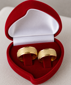 Alianças de Casamento 8mm Banhado a Ouro 18K – Diamantado Anatômico