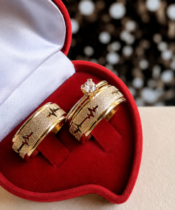 Alianças de Casamento 8mm Banhado a Ouro 18K – Diamantado com Batimentos Finos