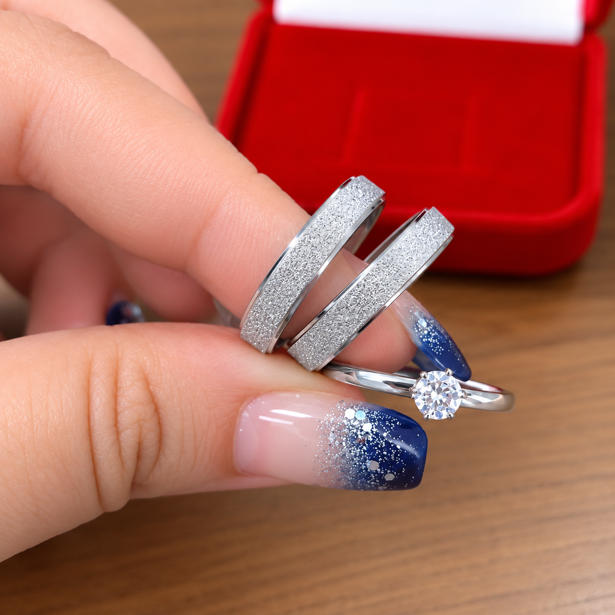 Alianças de Namoro 4,5mm Diamantado – Luxo com Frisos Laterais
