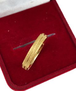 Aliança Individual em Aço Cirúrgico Banhada a Ouro 18K | 4mm Diamantado com 2 Frisos