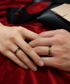 Alianças de Namoro 6mm Dourado e Preto com Frisos