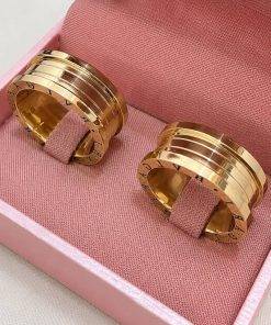 Alianças de Casamento 10mm Polidas com 2 Frisos Laterais, Anatômicas, Banhadas a Ouro 18k