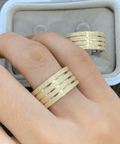 Alianças de Casamento 10mm | Modelo Todo Diamantado com 3 Frisos | Anatômico | Moeda Antiga Banhada a Ouro 18k