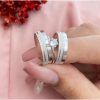 Alianças de Namoro em Prata 950 7mm | Modelo Stefania | Liso com 2 Frisos Laterais Diamantados | Semi Anatômico