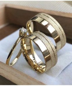 Alianças de Casamento 8mm | Semi Anatômico | Moedas Antigas com 2 Frisos Laterais Diamantados