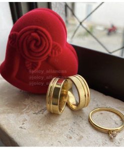 Alianças De Aço Cirúrgico Banhado A Ouro 18k 8mm Modelo Betina