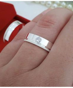 Alianças de Namoro em Prata 950 6mm | Modelo Girl C | 1 Friso Lateral Diamantado | Feminina com Pedra de Zircônia em Formato de Coração